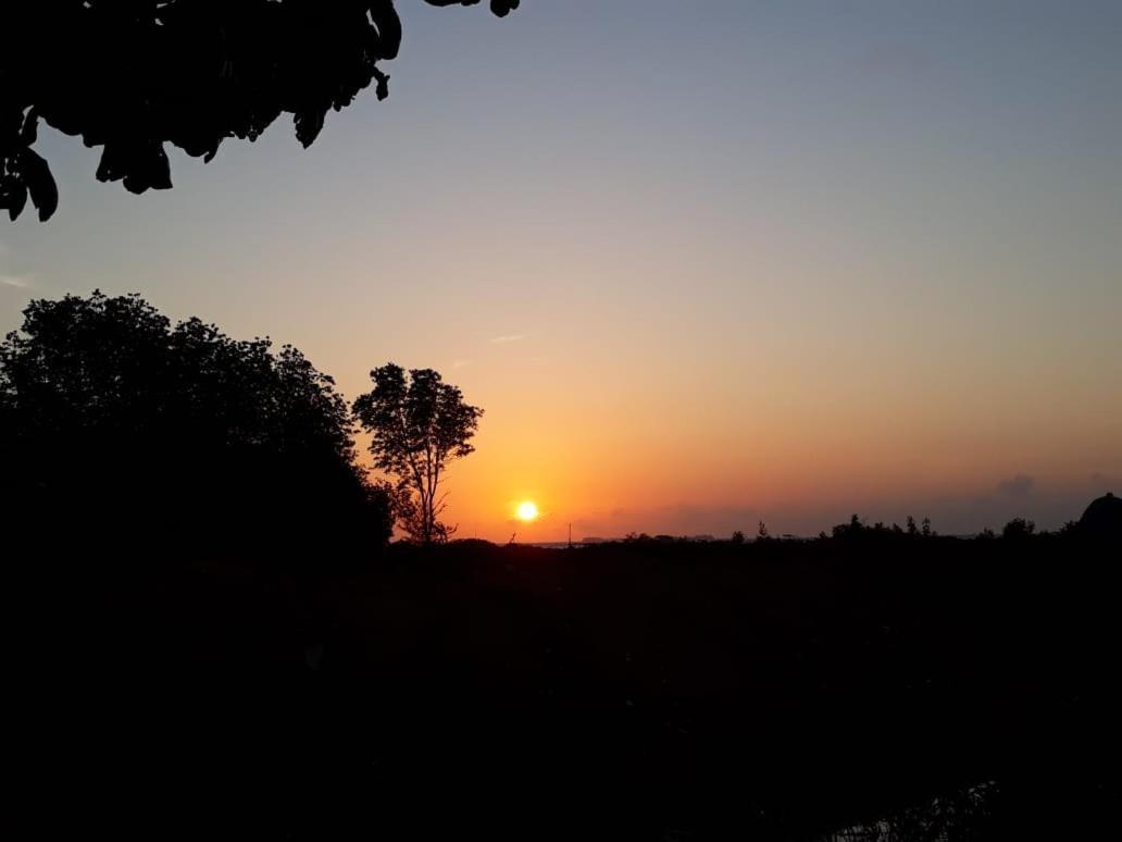 Отель Karimun Lumbung Каримунджава Экстерьер фото