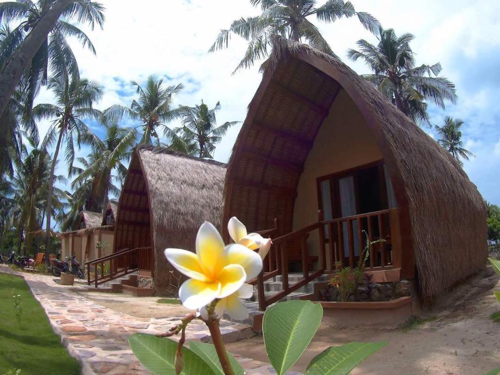 Отель Karimun Lumbung Каримунджава Экстерьер фото